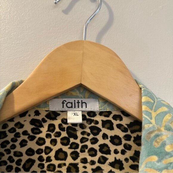 Vintage Faith Patchwork Beaded Art-to-Wear Blouse Shacket Size XL - Picture 7 of 11